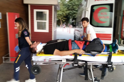 Bursa'da otomobil ile motosiklet çarpıştı: 4 yaralı