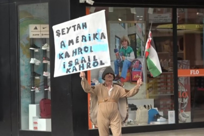 İsrail ve Amerika'yı protesto etti