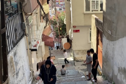 Yüksek sesli müzik kavgası kanlı bitti: 1 ölü, 1 yaralı