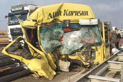 Karacabey-Bursa Yolunda Trafik Kazası: 12 Yaralı Kurtarıldı