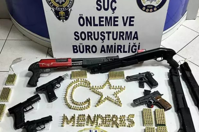 İzmir'de silah kaçakçısının adresine baskın