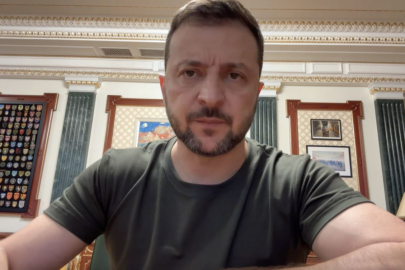 Zelenski: Moskova’nın planlarını biliyoruz, buna göre hareket edeceğiz