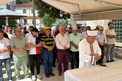 Ayşenur Ezgi için Tekirdağ'da gıyabi cenaze namazı kılındı