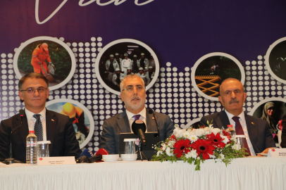 Bakan Işıkhan: Belediyeler binlerce işçi ve emekçinin ekmeğiyle oynadı