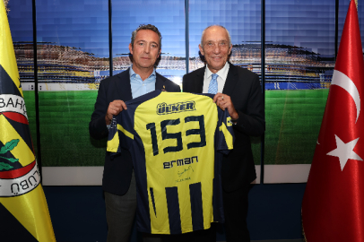 Erman Kunter’den Fenerbahçe Basketbol Müzesi’ne anlamlı hediye