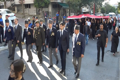 Avcılar’da gazilerden Türk bayraklı yürüyüş