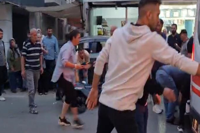 Bursa'da motosiklet, yayaya çarptı: 2 yaralı