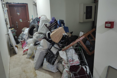 Evden 1 kamyon çöp çıktı