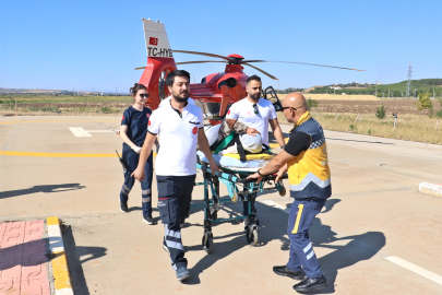Başına demir düşen yaralı, ambulans helikopterle Diyarbakır’a sevk edildi