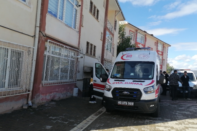Üniversite öğrencisi evinde ölü bulundu