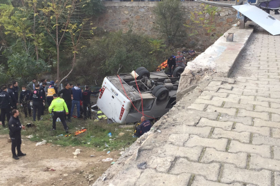4'ü öğrenci 5 kişinin öldüğü servis kazası davasında savcı, sanıkların 22 yıl 6’şar aya kadar hapsini istedi