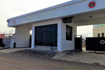 Diyarbakır'da 'dur' ihtarına ateş açarak karşılık veren şüpheli, çatışmada öldü