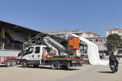 Branda kurarken 5 metreden düşen işçi, ağır yaralandı
