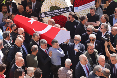 Usta Gazeteci Güneri Cıvaoğlu son yolculuğuna uğurlandı