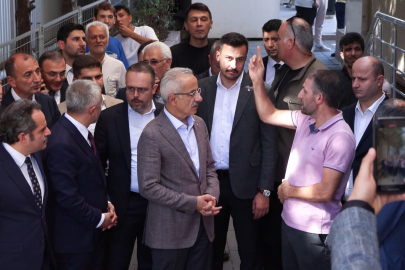 Bakan Uraloğlu Çekmeköy'de esnaf ve vatandaşlarla bir araya geldi