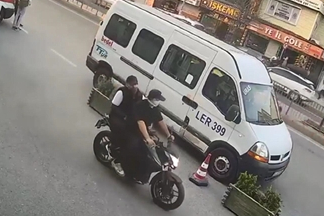 Esenyurt'ta eczaneye 27 gün arayla ikinci silahlı saldırı