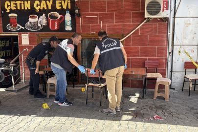 Mağaza çalışanı 1 kişiyi öldürdü, 1'i polis 4 kişiyi yaraladı
