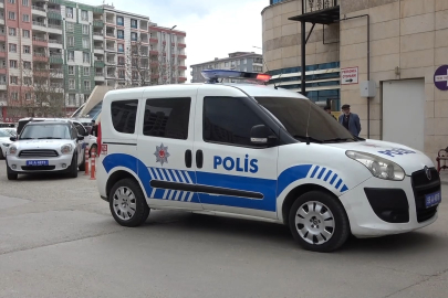 Siirt’te emekli polis, otomobilinde öldü bulundu