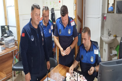 Pazaryerinde dilencilik yaptı, 1 saatte 1300 TL topladı