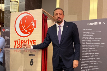 Türkiye Basketbol Federasyonu’nda Hidayet Türkoğlu tekrar başkan seçildi.
