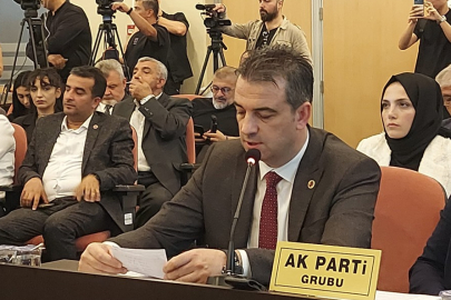 Osmangazi Belediyesi Ekim ayı meclis toplantısını Osmangazi Belediye Başkanı Erkan Aydın başkanlığında Belediye Meclisi'nde gerçekleştirildi.
