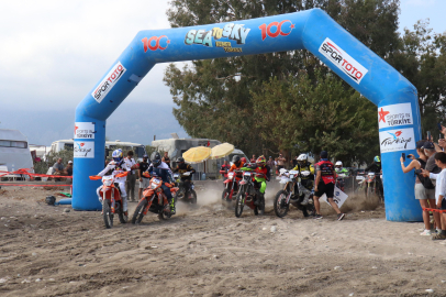 Sea To Sky Enduro Motosiklet Yarışı’nda ilk gün sahil etabı tamamlandı