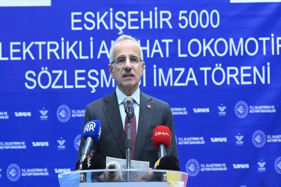 Bakan Uraloğlu: Eskişehir-5000 lokomotifi Eylül 2025'te raylara indirilecek