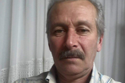 Ankara'da otomobil, traktöre çarptı: 1 ölü, 4 yaralı