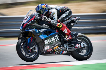 Razgatlıoğlu Dünya Superbike Şampiyonası’nın Portekiz Ayağını Zaferle Bitirdi
