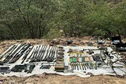 MSB: Pençe-Kilit bölgesinde PKK'ya ait çok sayıda silah ele geçirildi