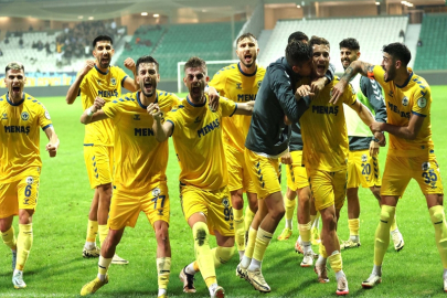 Menemen FK'da savunmaya alkış