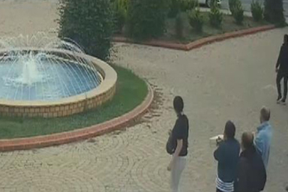 Silivri'de iki otomobilin çarpıştığı anlar kamerada