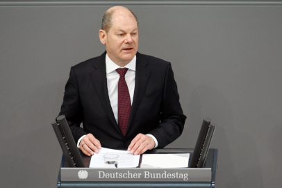 Olaf Scholz: Ukrayna'da barış için Putin ile görüşmeye hazırım