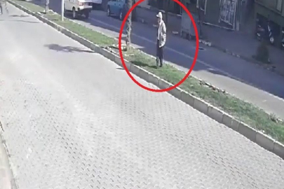 Yaşlı adama motosiklet çarptı