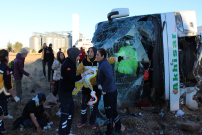 Aksaray'da tur otobüsü devrildi; 6 ölü, 25 yaralı