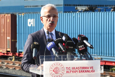 Bakan Uraloğlu: Demiryolu ağımızı 2028'de 17 bin 287 kilometreye çıkartmış olacağız