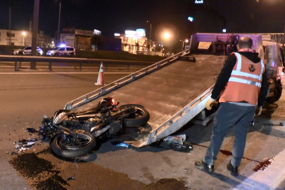 Esenler TEM Otoyolu'nda asfalt bakım aracına çarpan motosikletli hayatını kaybetti