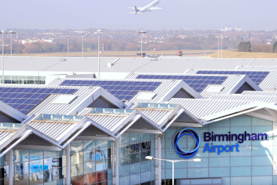 Birmingham Havalimanı, şüpheli araç ihbarı nedeniyle uçuşları askıya aldı