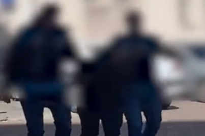 Kendisini polis olarak tanıtarak girdiği evden hırsızlık yapan şüpheliye tutuklama