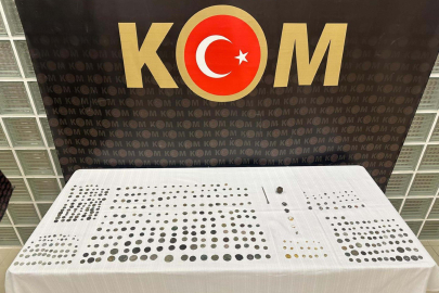 Manisa'da 471 tarihi obje ele geçirildi; 2 gözaltı