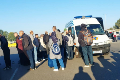 Bulgaristan'a oy kullanmaya giden çifte vatandaşlardan 'işlemler yavaşlatıldı' iddiası
