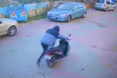 Motosikleti çaldıkları anlar kamerada; 2 tutuklama