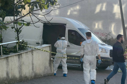 Esenyurt’ta 2 yaşındaki çocuğa çarparak ölümüne neden oldu; yaşamına son verdi