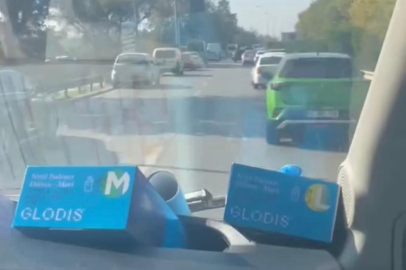 Ambulansa fermuar sistemi ile yol verdiler