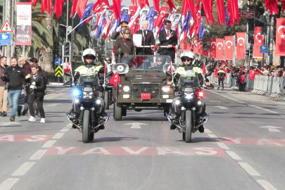 Cumhuriyetin 101'inci yılında Vatan Caddesi'nde coşkulu kutlama