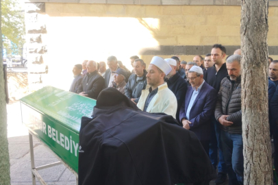 Otomobilin çarptığı özel güvenlik görevlisi, defnedildi