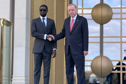 Cumhurbaşkanı Erdoğan, Senegal Cumhurbaşkanı Faye'yi resmi törenle karşıladı