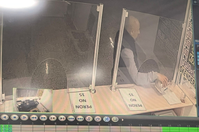 Sadaka kutusunun çalınması kamerada