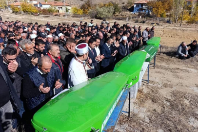 Aynı aileden 4 kişi, kazada yaşamını yitirdi