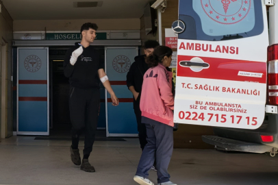 Elini pres makinesine kaptıran işçinin 3 parmağı ezildi
